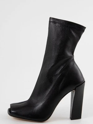 Botki na obcasie Victoria Beckham