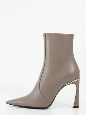 Botki na obcasie Victoria Beckham