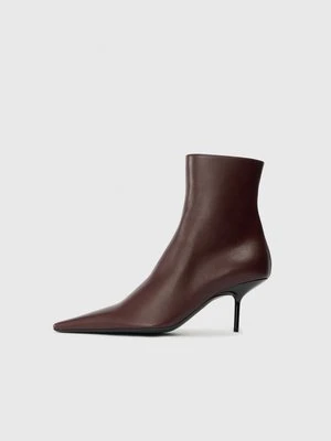 Botki na obcasie Victoria Beckham