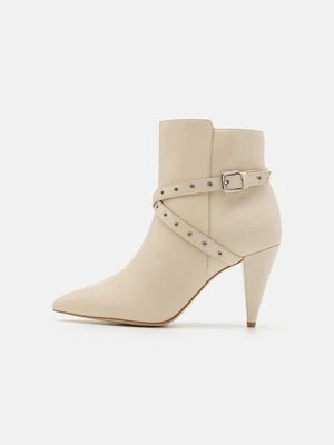 Botki na obcasie Zign