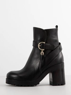 Botki na platformie aigner