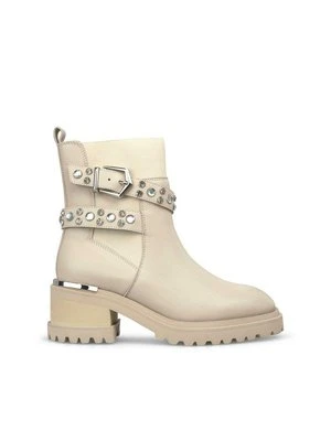 Botki na platformie Alma en Pena