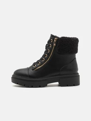 Botki na platformie Anna Field