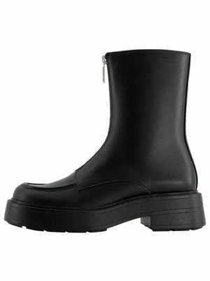 Botki na platformie Bershka czarny