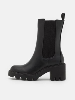 Botki na platformie Bianco