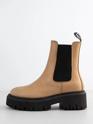 Botki na platformie Bianco