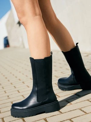 Botki na platformie Bianco