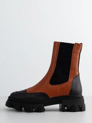 Botki na platformie Bibi Lou