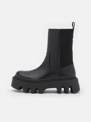 Botki na platformie Buffalo