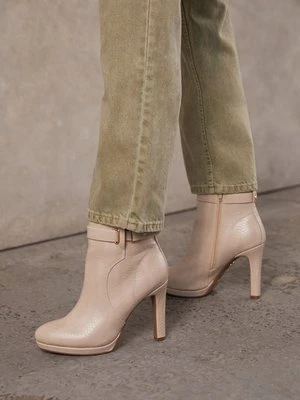 Botki na platformie Buffalo