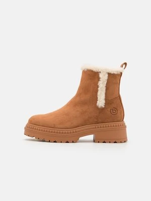 Botki na platformie Bugatti