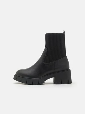 Zdjęcie produktu Botki na platformie Call it Spring