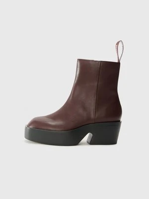 Botki na platformie Camper