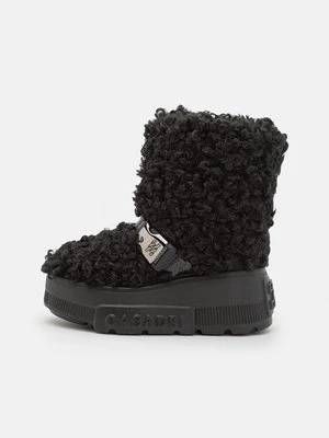 Botki na platformie Casadei