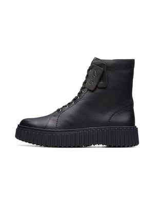 Botki na platformie Clarks