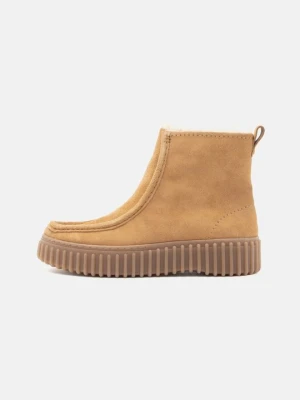 Botki na platformie Clarks tan