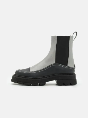 Botki na platformie Emporio Armani szary