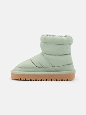 Botki na platformie Even&Odd