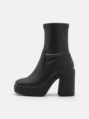 Botki na platformie Even&Odd