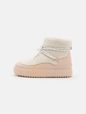 Botki na platformie Even&Odd