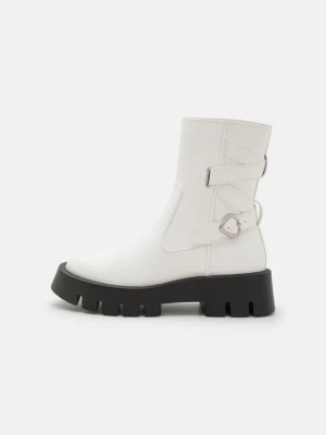 Botki na platformie Even&Odd By Zalando biały