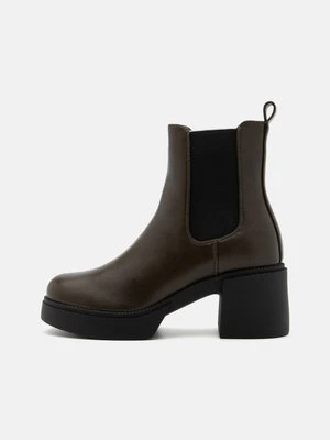 Botki na platformie Even&Odd Wide Fit