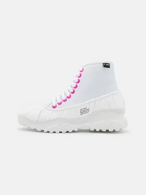 Botki na platformie F_WD