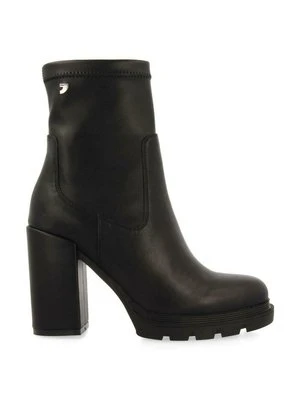 Botki na platformie Gioseppo