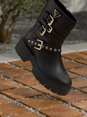 Botki na platformie Guess