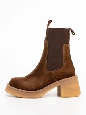 Botki na platformie Inuovo