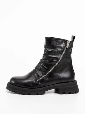 Botki na platformie Inuovo