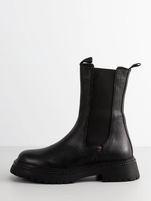 Botki na platformie Inuovo