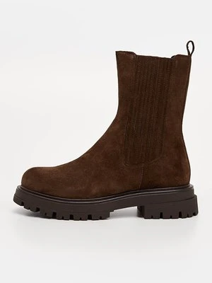 Botki na platformie Inuovo