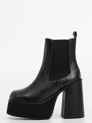 Botki na platformie Jonak