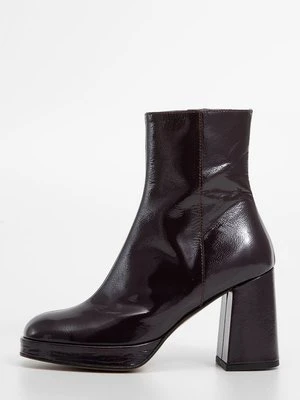 Botki na platformie Jonak