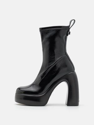 Botki na platformie Karl Lagerfeld