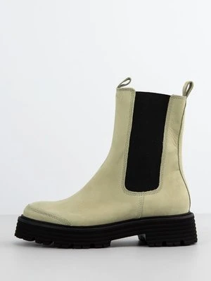 Botki na platformie Kennel + Schmenger