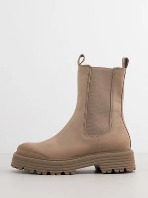 Botki na platformie Kennel + Schmenger