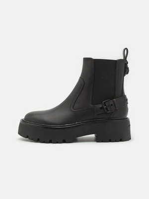 Botki na platformie Kurt Geiger London