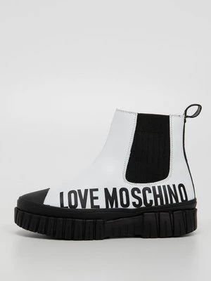 Botki na platformie Love Moschino