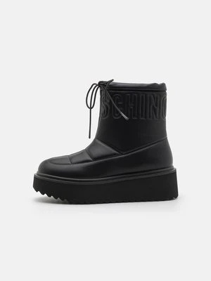 Botki na platformie Love Moschino