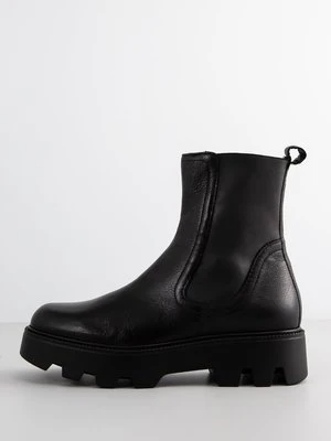 Botki na platformie MJUS