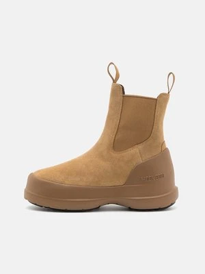 Botki na platformie moon boot