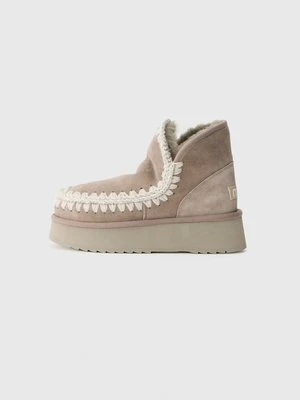 Botki na platformie Mou