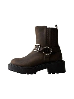 Botki na platformie New Look