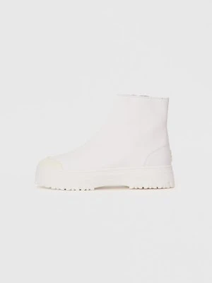 Botki na platformie PATRIZIA PEPE