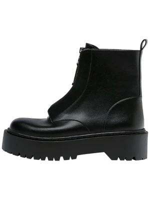 Botki na platformie PULL&BEAR czarny