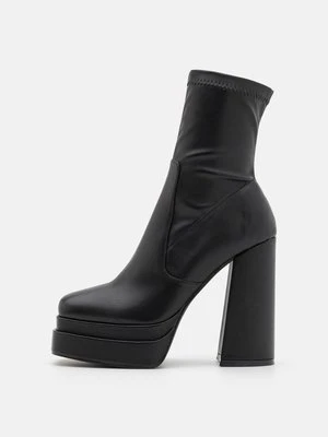 Botki na platformie Raid