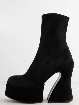 Botki na platformie Rochas