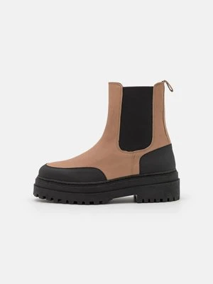 Botki na platformie Selected Femme